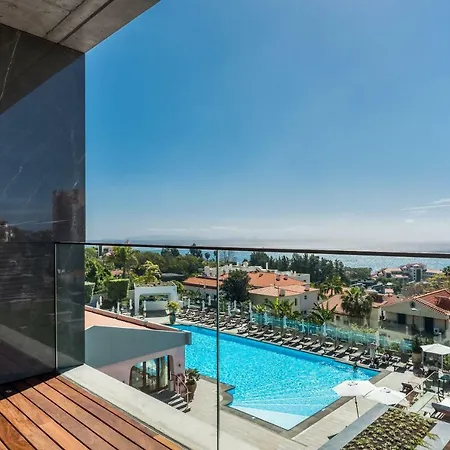Deluxe Suites At Gardens Ξενοδοχείο Φουνκάλ